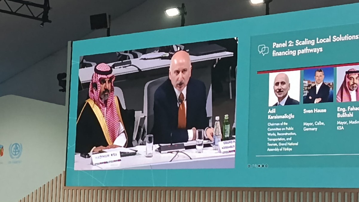 Adil Karaismailoğlu: “Dayanıqlı mənzillərin qurulması və sosial mühitin gücləndirilməsi əsas hədəfdir”